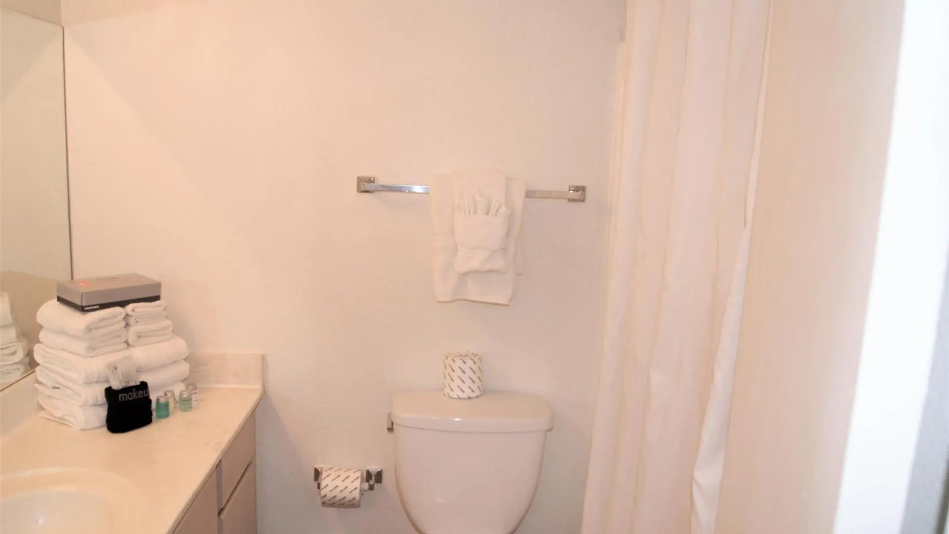 115 Fully Furnished 1Br Suite-Prime Location Scottsdale 0*,  USA