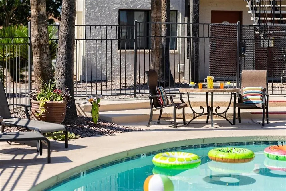 115 Fully Furnished 1Br Suite-Prime Location Scottsdale